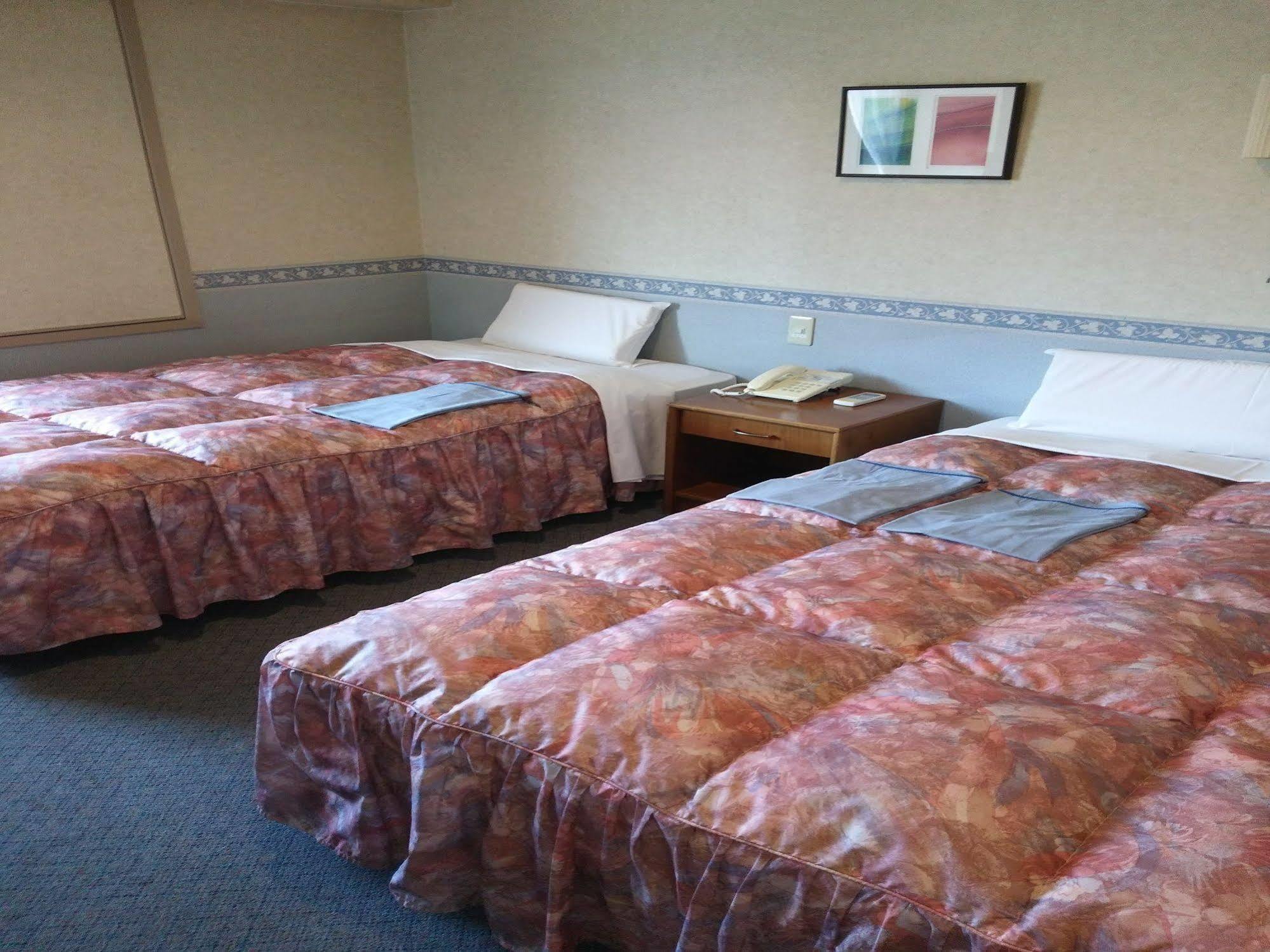 Hotel Hyper Hills Hiroszaki Kültér fotó
